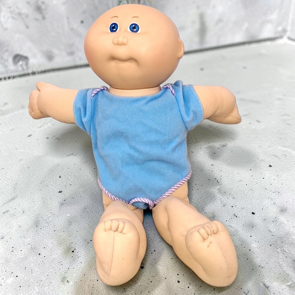 VTG Coleco Cabbage Patch Kids Doll 1984 Bald Blue Eyes Blue Romper Xavier Robert